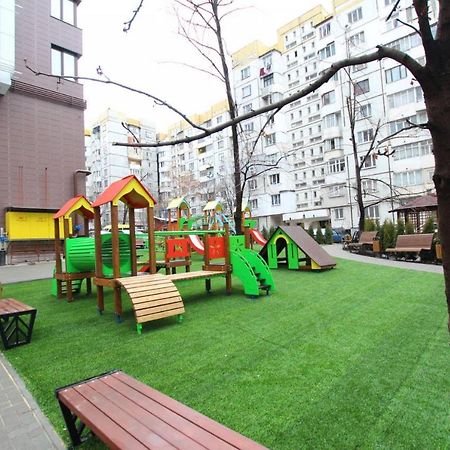 Sky House Central Apartment Chisinau Exterior photo